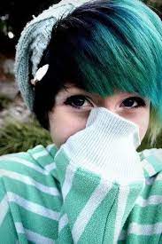 Pin On Emo Girls Ideas For To Cut Hair
