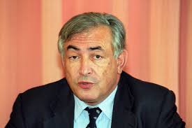 Image of HESSELBARTH AND SCHULDT OF THE RIGHT-WING GERMAN PEOPLES UNION  GESTURE