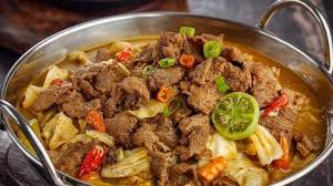 Bumbu rawon daging ini selalu menggunakan daging sapi, tapi ada yang membuatnya khas yaitu oke, setelah daging dan kuah masak, siapkan juga bumbu rawon pelengkap seperti telur asin dan. Idul Adha 2019 Inilah Kumpulan Resep Masakan Daging Ada Tongseng Kambing Hingga Rawon Halaman All Pos Kupang