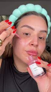 Mismos beneficios del PDRN de salmón pero opción vegana, ya que proviene  del ADN de las rosas 🌹 . Tengo tres semanas usando este serum a base de  PDRN de rosas, un