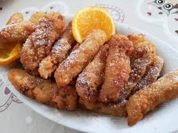 In una pentola, scaldiamo l'acqua con il burro ed il sale. Zeppole Di Riso Semplicemente In Tavola