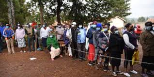 Jubilee supporters caused clashed with police and election officials in kiambaa with less than 3 polling stations to go and uda candidate in a very narrow lead. Twlynysvdlawem