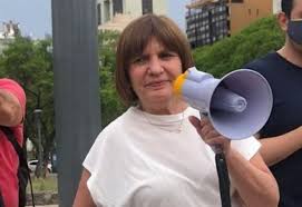 Patricia bullrich (born 11 june 1956) is an argentine politician. Patricia Bullrich Defendio A Soledad Acuna Por La Tapa De Pagina 12 Fue Un Golpe Bajisimo Perfil
