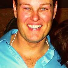 daniel earle (@dbeachman)