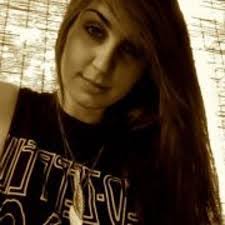 Amanda Manzer's Instagram, Twitter & Facebook