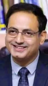 Vikas Divyakirti or Avadh Ojha Who has More Degree Education Qualification  of Vikas Divyakirti- ऑनलाइन क्लासेज का विस्तार काफी तेजी से हुआ है। ऐसे में  कई टीचर अपने पढ़ाने के तरीके को