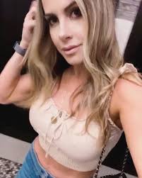 Lacy Brown's Instagram, Twitter & Facebook