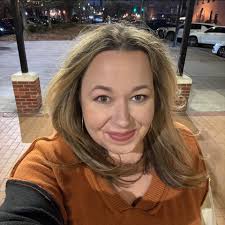 In Season 7 rn and how and why does Lorelei get with Christopher after  everything that Luke has done for her? ￼🫣😭😩 I know she eventually gets  back with Luke but …