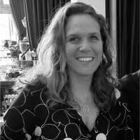 100+ perfiles de «Pfauth»