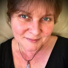 The Witch's Guide to a Cottagecore Life: Inspiration + Ideas for Creating A  Life of Mindful Magic + Everyday Enchantment (English Edition) eBook :  Stokes, Lacey: Amazon.de: Kindle-Shop