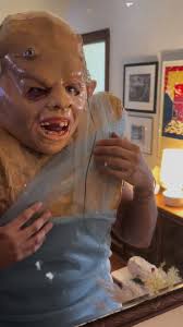 Monstro Elisa Sue Costume