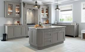 18 Stunning Ideas Of Grey Kitchen Cabinets In 2020 Grey Painted Kitchen Kitchen Design Small Kitchen Cupboards Paint