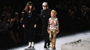 20 essential runway looks from karl lagerfeld's chanel. Karl Lagerfeld Pioneering Fashion Designer Dies At 85