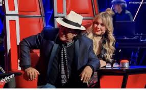 L'attesa più grande, da parte del pubblico, era per il debutto della giovanissima jasmine carrisi: Jasmine Carrisi Si Commuove A The Voice Senior Vorrei Una Nonna Come Te Il Tempo