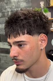 Axel Callejas's Instagram, Twitter & Facebook