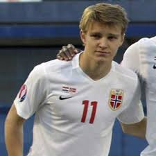 (17 ara 1998) 5'10 150lbs. Martin Odegaard Net Worth Age Height Weight Measurements Bio
