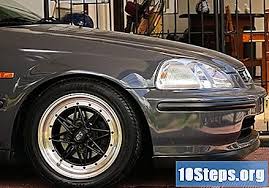 Cara cek tahun tayar kereta. Cara Mengetahui Waktu Mengganti Tayar Kereta 10 Langkah Tips 2021