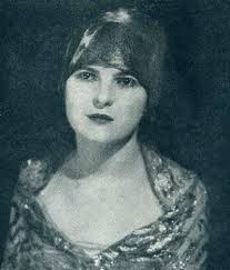 Molly MALONE : Biography and movies