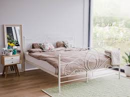 Formschöne massivholzbetten zu günstigen preisen wohnen von bett holz weiß 180x200 bild. Metallbett Mit Lattenrost Lattenrahmen 160x200 180x200 Cm Weiss Gunstig Supply24