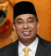 Rangkaian Usbo Presiden Usbo Dilantik Speaker Dewan Undangan Negeri Sabah Dan Pengerusi Finas