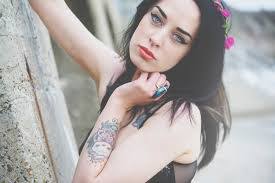 Nicole Beach's Instagram, Twitter & Facebook