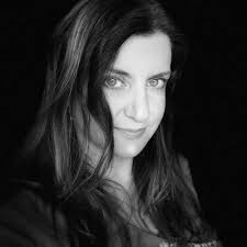 Daphne Briggs's Instagram, Twitter & Facebook