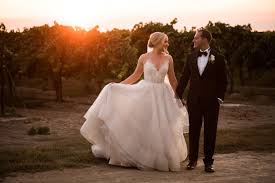Khloe Brandon S Vintage Glam Vineyard Wedding Haute Bride Vintage Glam Strapless Wedding Dress