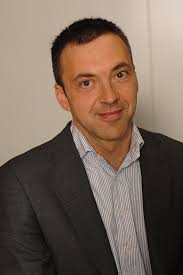 Tablón Cultural: Conociendo al escritor: David Giner