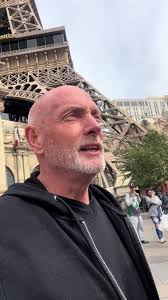 #lasvegas #walkoffame #author colt and invisiting my Star in Sim City.