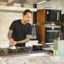 Manado, indonesia favorite food : Biografi Profil Dan Biodata Chef Juna