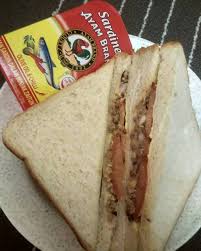 1/4 sudu teh lada sulah. Suria Amanda Sandwich Ikan Sardin Dalam Minyak Zaitun Cili