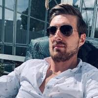 Justin Cusick's Instagram, Twitter & Facebook