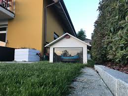 Mahroboter Garage Fur Automower 310 Und 315 Die Coolste Mahroboter Garage Der Schweiz Die Einzige Garage Mit Tor Und Solar Led Ab Chf 4 Solar Roboter Garage