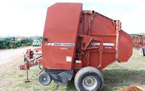 Massey Ferguson 2746A Autocycle Baler