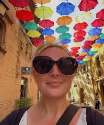 Are you allowed to put decorative door magnets