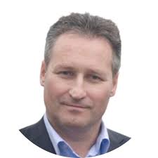 Adatbázis: Papcsák Ferenc