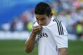 Colombian international was reunited with former los blancos boss carlo ancelotti at premier league side everton, at the start of the 2020/21 campaign, after agreeing a free transfer exit. James Rodriguez Signs 6 Year Deal With Real Madrid 5 Chinadaily Com Cn