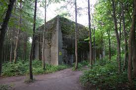 Z najciekawszych obiektów należy wyróżnić: Okh Mauerwald Wikipedia