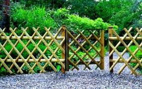 Jika kalian bosan dengan pagar yang terbuat. 17 Gambar Model Pagar Bambu Unik Agar Rumah Tampil Natural