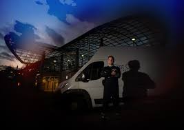 Pünktlichkeit, ehrlichkeit setzen wir vorraus. Fahrersuche Karriere Night Star Express