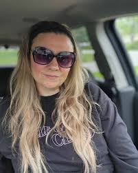 CROWN POINT BLONDE & EXTENSION SPECIALIST 🗝 (@nikkiwisehair) · Instagram  照片和视频