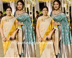 Sushmita And Surekha Konidela In Silk Sarees At A Wedding South India Fashion వాటిని ఫేస్‌ చేయడానికి రెడీగా ఉండాలి' అని సినిమాల్లోకి వచ్చే. surekha konidela in silk sarees