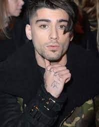 Tatouage Homme Main Ces Tatouages Pour Homme Inspires Des Celebrites Qui Marquent Elle