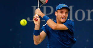 Roberto bautista agut (spanish pronunciation: Roberto Bautista Agut Claims First Atp 500 Title With Win Over Lucas Pouille In Dubai