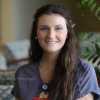 Kelly Bostwick's Instagram, Twitter & Facebook