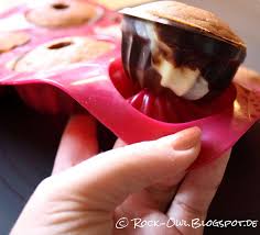 Rock And Owl Die Perfekte Glasur Aussen Marmor Innen Gugl Backen Lecker Backen Mini Gugelhupf Rezept