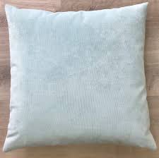Or add warmth and depth with deeper sea blues and navy. Pillows Throws For Rent In Raleigh Durham And Wilmington Nc Pillow Rentals Near Me Cottage Luxe