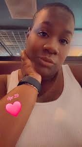 Hi! I'm new to this group. I recently joined because I enjoy connecting  with like minded women, who truly and sincerely want to support one  another. Authenticity is my thing💜💫