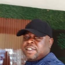 Jimoh John Yakubu, a 100-level NOUN student, has shown that there is  dignity in labour! He said he uses proceeds from the business to fund his  education and pay his bills as