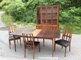 Broyhill Brasilia Walnut Dining Table And Chairs Mid Century Modern Mid Century Modern Dining Room Set Modern Dining Room Set Mid Century Modern Dining Room